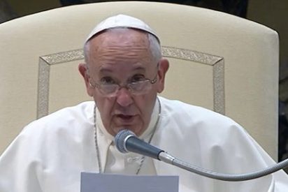 Francisco sostiene que los divorciados vueltos a casar &ldquo;no est&aacute;n excomulgados&rdquo; y &ldquo;forman parte de la Iglesia&rdquo;
