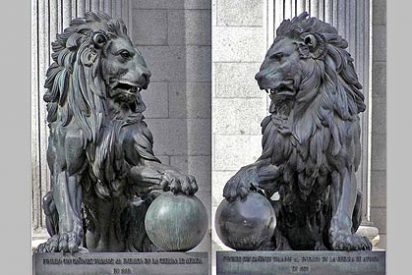 Los diputados espa&ntilde;oles gastan una media de 1.200 euros al mes solo en viajes