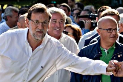 El PP suma ya el 32,1% de los votos, el PSOE est&aacute; anclado en el 24,9%, Podemos cae al 13,2% y Ciudadanos saca el 10,4%