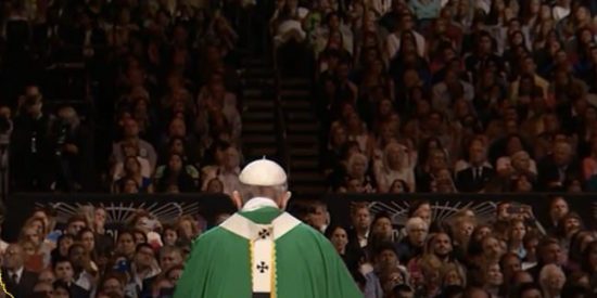 Francisco denuncia el “anonimato ensordecedor” de miles de descartados en las grandes ciudades