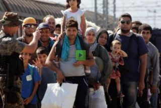 Austria anuncia que cerrar&aacute; gradualmente a los refugiados su frontera con Hungr&iacute;a