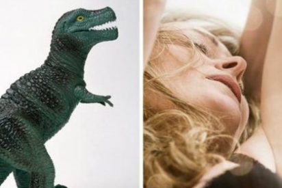 &iquest;Por qu&eacute; ten&iacute;a la modosa y fiel esposa un dinosaurio dentro de su vagina?