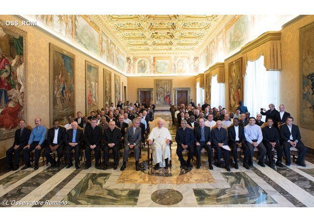 Aliento del Papa a los misioneros claretianos: "Adorar, caminar y acompañar"
