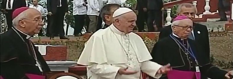 Lombardi admite que hubo un intento "fallido" para que algunos disidentes saludaran "de pasada" al Papa