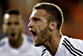 El Valencia calma los &aacute;nimos de Mestalla y da un respiro a Nuno a costa del Granada