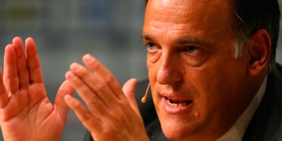 Tebas se sube el suedo