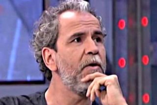 El que faltaba: Willy Toledo se une a Pilar Punzano en su cruzada contra 'Cu&eacute;ntame' e Imanol Arias