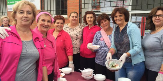 AOEx Don Benito-Vva de la Serena realiza diferentes actividades el D&iacute;a Internacional del C&aacute;ncer de Mama