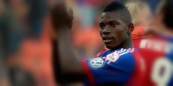 El t&eacute;cnico espa&ntilde;ol quiere adelantarse al Atl&eacute;tico y fichar a un delantero de futuro
