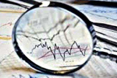 El Ibex 35 sube un 0,87% en la apertura y se aferra a los 9.600