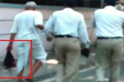 [V&iacute;deo] Decapita a su mujer por haberle puesto cuernos con el yerno... y se pasea con la cabeza en una mano