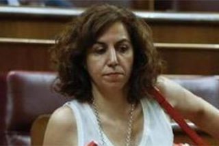 La Raz&oacute;n machaca a Irene Lozano: "Su pase al PSOE representa la peor cara del oportunismo pol&iacute;tico"