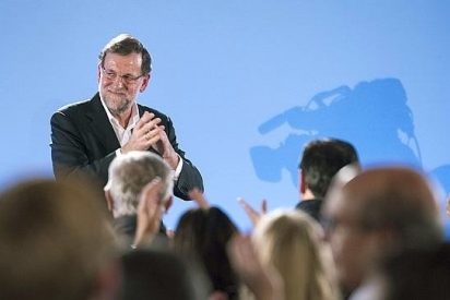 Rajoy dice que la bajada del paro en 650.000 personas este año será un "récord"