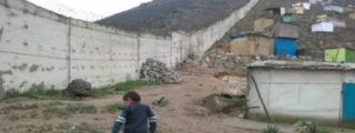 El pol&eacute;mico muro que separa a ricos y pobres en Lima