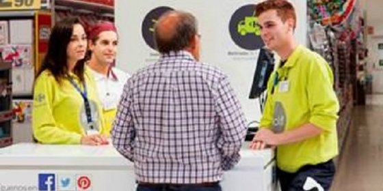 Carrefour contrata a más de 200 personas en Extremadura para la Campaña de Navidad y Reyes