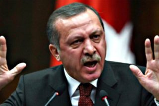 El AKP del islamista Erdogan recupera la mayor&iacute;a absoluta en Turqu&iacute;a