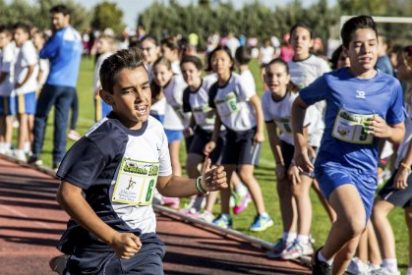 550 escolares de Villafranca participan en el II Torneo de Divi&eacute;rtete con el Atletismo