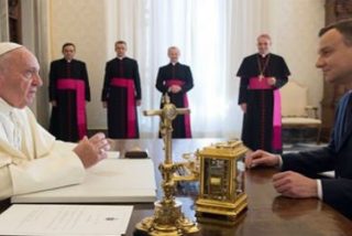 El Papa quiere visitar el campo de concentraci&oacute;n de Auschwitz en su visita a Polonia