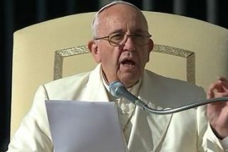 "Cuando los hijos, en la mesa, est&aacute;n ocupados con el smartphone, y no escuchan, no es una familia, &iexcl;es una pensi&oacute;n!"