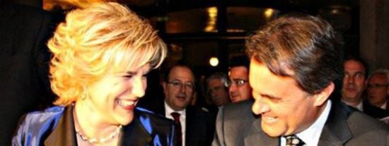 Operaci&oacute;n rescate en La Vanguardia: Juliana y Rahola buscan salvar a Mas