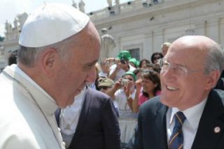 Carlos Romero: "Los cat&oacute;licos tenemos que demostrar que somos capaces de dialogar con quien sea, sin escondernos"