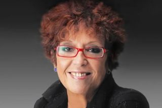 Maruja Torres dice que existe un "periodismo-jaur&iacute;a" contra Manuela Carmena: "Son malos periodistas y son mala gente"