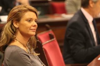 A la exdiputada Ana Mar&iacute;a Aguil&oacute; le quieren quitar su silla... los que temen perderla