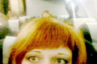 Se hace una selfie en el avi&oacute;n y aparece un extraterrestre cabez&oacute;n