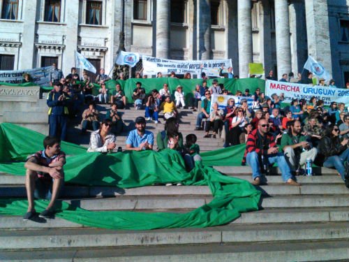 Uruguay: marcha contra el cambio climático