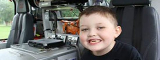 Muere el ni&ntilde;o de 7 a&ntilde;os por el que un pueblo de Canad&aacute; adelant&oacute; la Navidad