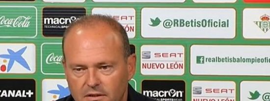Pepe Mel: "El penalti inventado ha sacado al Betis del partido"