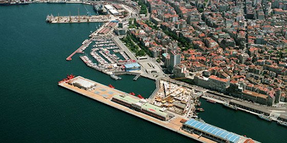 Los puertos superar&aacute;n los 500 millones de toneladas en 2015 por vez primera en su historia