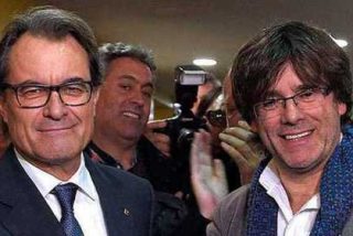 El forzado 'paso a un lado' de Artur Mas aviva la campa&ntilde;a por la independencia en Catalu&ntilde;a