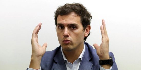 El mensaje de Albert Rivera al PP: "La cabeza de Rajoy y que lo intente otro l&iacute;der popular"