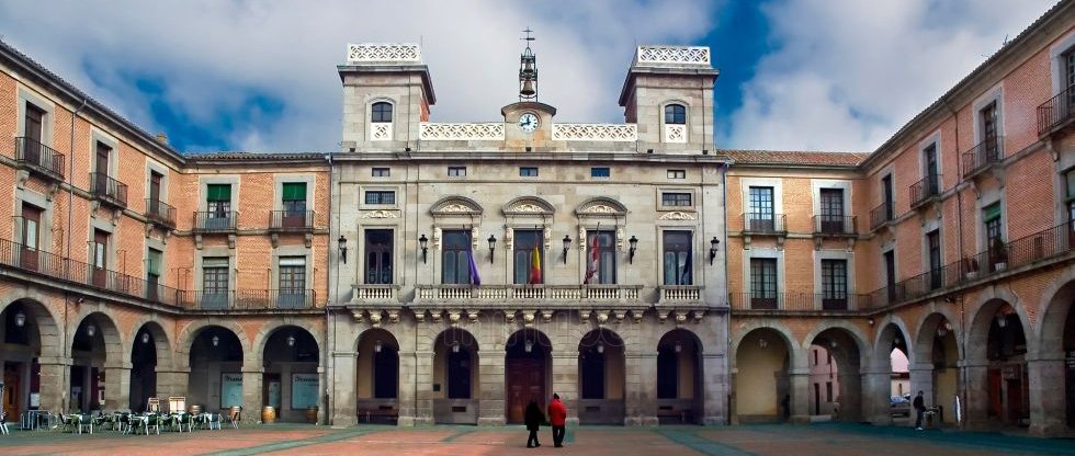 El Ayuntamiento de &Aacute;vila definir&aacute; la nueva relaci&oacute;n de puestos de trabajo