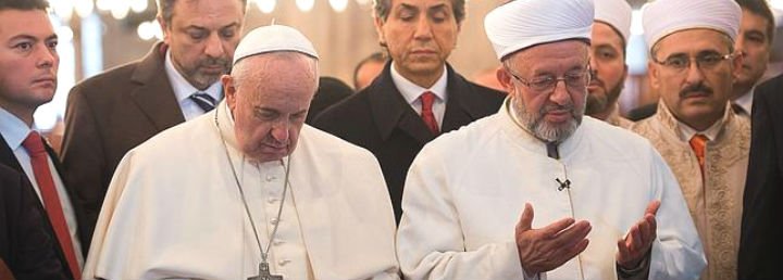 El Papa podría visitar en breve la Gran Mezquita de Roma