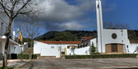 Reparan la carretera de Rinc&oacute;n de Ballesteros (C&aacute;ceres)