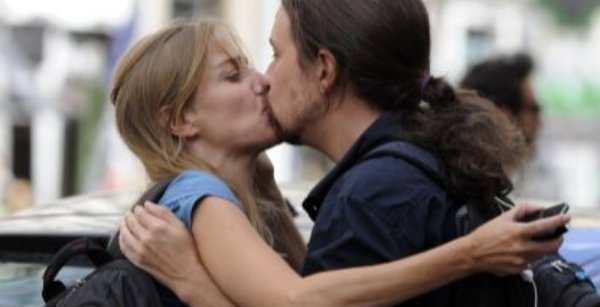 Los 'Bonnie and Clyde' de Podemos 'sablearon' 13.700 € a Izquierda Unida