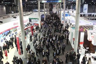 El Mobile World Congress quiere irse de Barcelona harto de Ada Colau