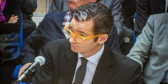 &iquest;Necesita Urdangarin otras nuevas gafas?: "Nunca he sido un comisionista de nada"