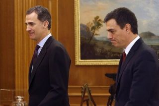 Pedro S&aacute;nchez anuncia al Rey que est&aacute; dispuesto a intentar formar Gobierno si Rajoy renuncia a hacerlo