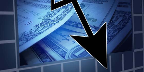 El Ibex pierde un 1,39% en la media sesión y pone en peligro los 9.000 puntos