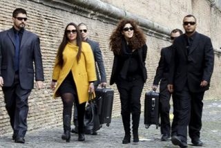 Los tribunales vaticanos suspenden el juicio por el caso "Vatileaks II" hasta el 6 de abril