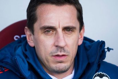 El Valencia echa por fin a Gary Neville y se encomienda a Paco Ayestarán
