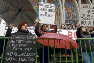 Laicos chilenos caminar&aacute;n desde Osorno a Valdivia para pedir la renuncia de Juan Barrros