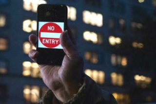 &iquest;C&oacute;mo logr&oacute; el FBI desbloquear el iPhone del terrorista de San Bernardino y frustrar de paso a Apple?