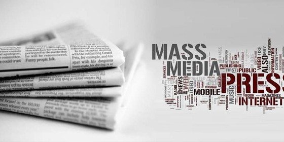 Ada Colau lamenta la "arrogancia" de Pablo Iglesias