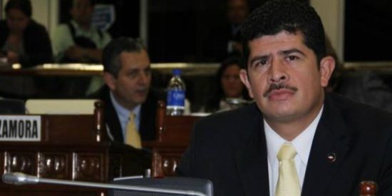 El exdiputado masturb&aacute;ndose en pleno Parlamento de El Salvador