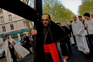 El cardenal Barbarin reconoce "errores" en la lucha contra la pederastia