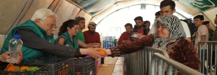 El Papa pide a Mensajeros de la Paz "que sigan haciendo el bien" en Lesbos